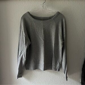 Everlane relaxed pullover in grey